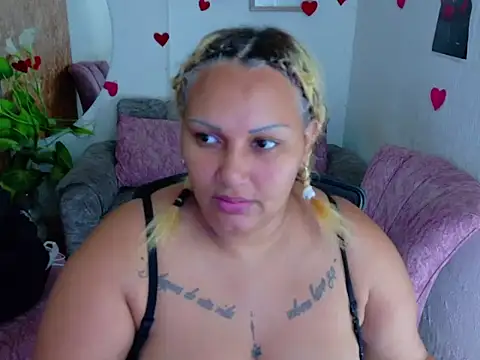 laleska montenegro online show from February 11, 2026, 4:34 am