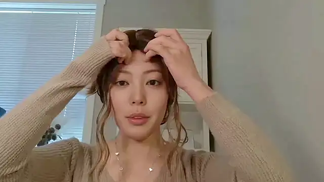 Nana with online show from May 3, 2026, 8:01 pm