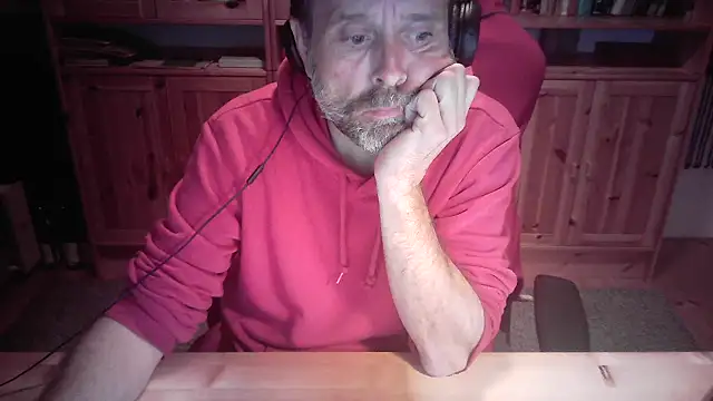 boy40bi online show from October 22, 2025, 11:25 pm