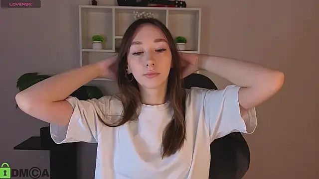 Miche1le Allenne online show from April 12, 2026, 1:09 am