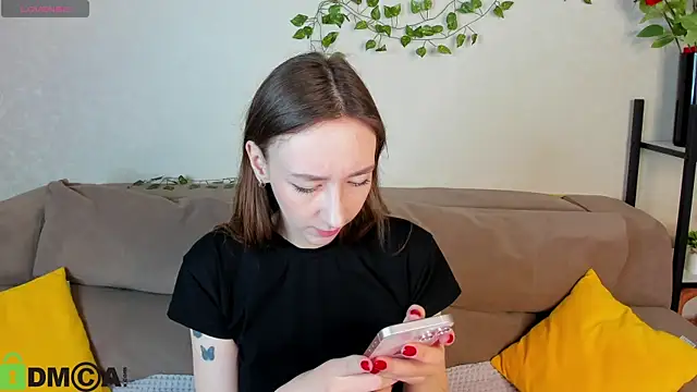 Miche1le Allenne online show from October 27, 2025, 1:06 am