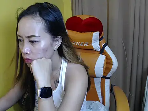 Snapshot of your_hornyapril chatting on October 11, 2025, 5:25 pm your hornyapril online show from October 11, 2025, 5:25 pm