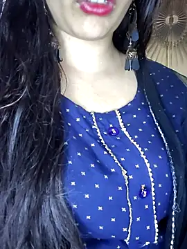 annanya01 online show from October 2, 2025, 6:11 pm