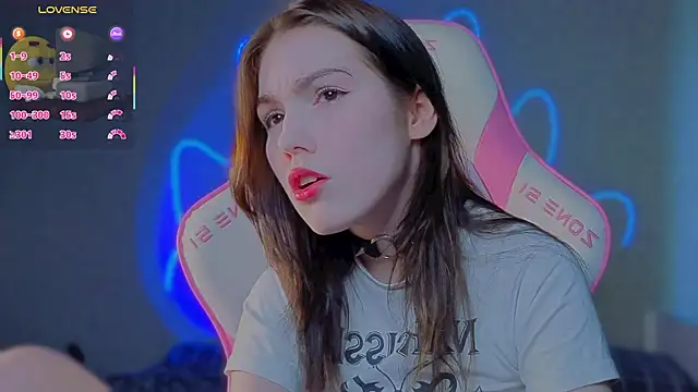 Sophie SkyAngel online show from June 5, 2026, 4:17 am