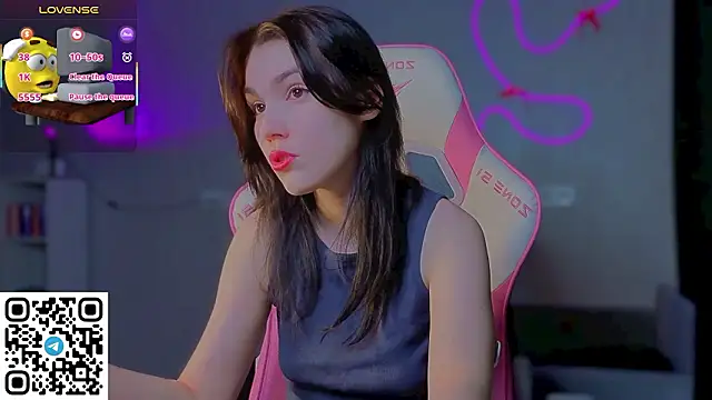 Sophie SkyAngel online show from February 25, 2026, 7:25 pm