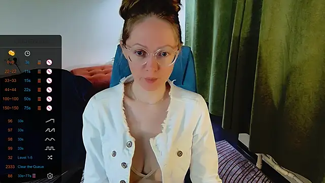 Snapshot of _Goldilocks_ chatting on September 15, 2025, 6:36 am  Goldilocks  online show from September 15, 2025, 6:36 am