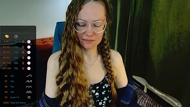 Snapshot of _Goldilocks_ chatting on September 21, 2025, 7:13 am  Goldilocks  online show from September 21, 2025, 7:13 am