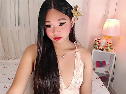 Malia cummer online show from July 28, 2026, 3:03 am