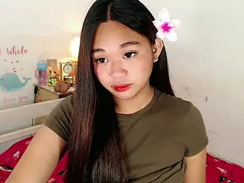 Snapshot of Malia_cummer chatting on December 2, 2025, 11:17 pm Malia cummer online show from December 2, 2025, 11:17 pm