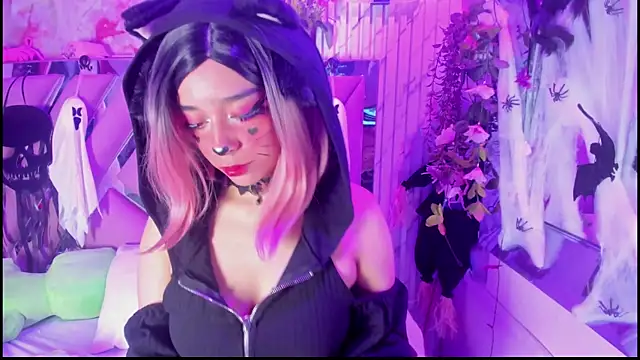 Akane Hikari  online show from October 20, 2025, 5:31 am