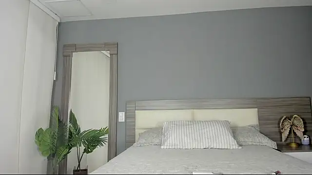 Snapshot of Alaiaguerra chatting on September 20, 2025, 7:41 pm Alaiaguerra online show from September 20, 2025, 7:41 pm