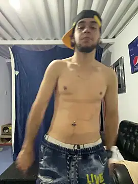 enzo vittale03  online show from February 5, 2026, 12:28 am