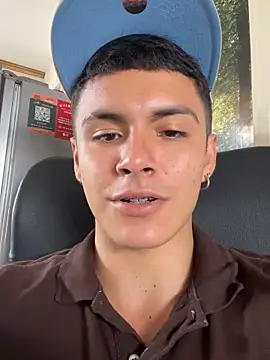 Leo santoro online show from October 3, 2025, 1:34 pm