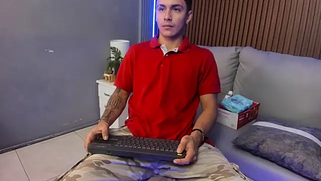 Leo santoro online show from October 6, 2025, 1:23 pm