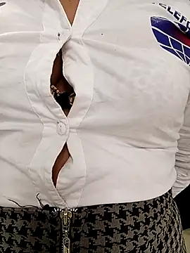 PAULA20- online show from February 2, 2026, 6:40 pm