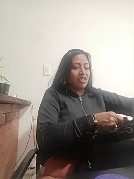 Snapshot of PAULA20- chatting on October 11, 2025, 1:12 pm PAULA20- online show from October 11, 2025, 1:12 pm