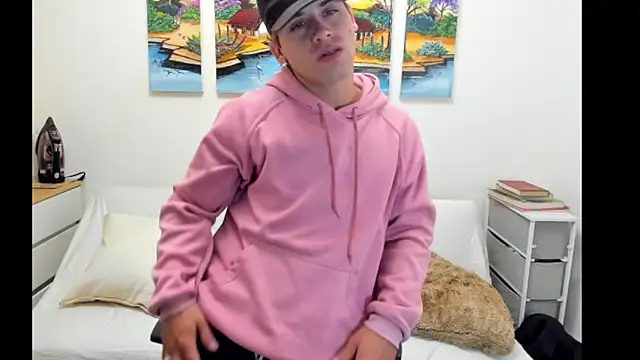 alex-golden online show from September 18, 2025, 1:36 pm