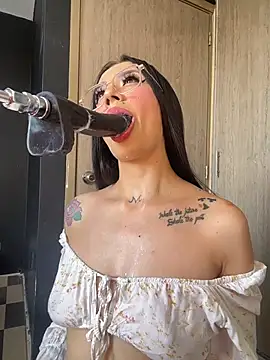 ValentinaBianchi online show from February 5, 2026, 6:48 pm