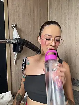 ValentinaBianchi online show from February 14, 2026, 7:14 pm