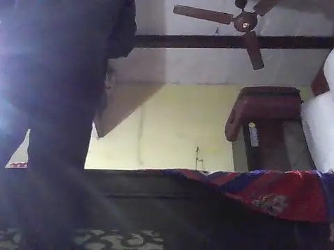 ursdreamperson online show from December 1, 2025, 5:52 am