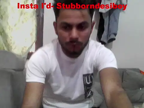 ursdreamperson online show from April 3, 2026, 1:56 am