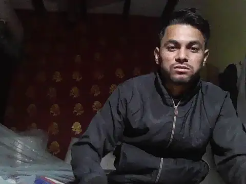 ursdreamperson online show from November 25, 2025, 3:51 am