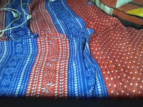 ursdreamperson online show from November 30, 2025, 10:38 am