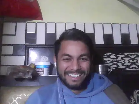 ursdreamperson online show from December 20, 2025, 3:53 am