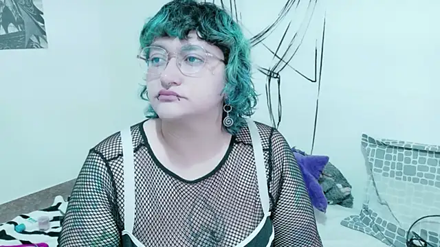 XxGreenGoodxX online show from August 2, 2026, 5:54 pm