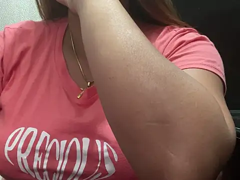 SeksiEstella online show from November 27, 2025, 11:10 am