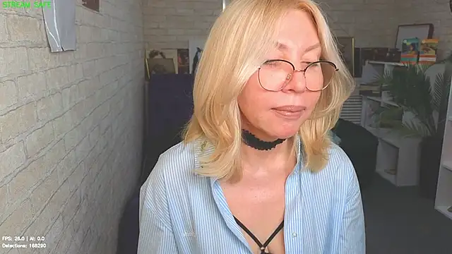 Wendy Waves online show from July 9, 2026, 12:59 pm