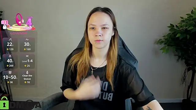 Snapshot of Lori_Blossom chatting on February 3, 2026, 6:22 am Lori Blossom online show from February 3, 2026, 6:22 am