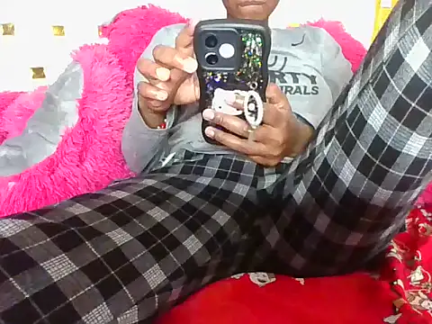 Nodia32 online show from October 28, 2025, 4:50 pm