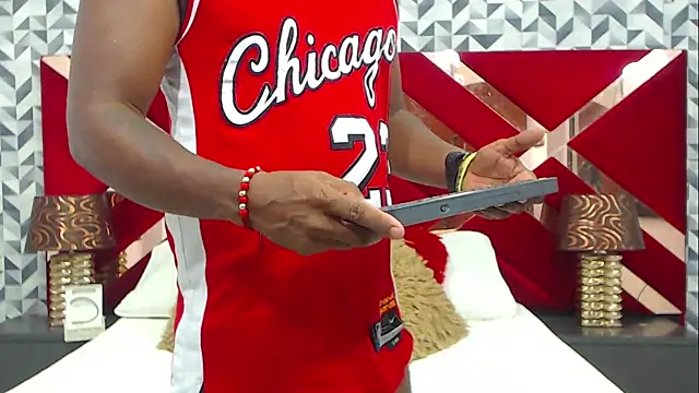 Snapshot of AndyCalifornia1 chatting on March 30, 2026, 10:33 pm AndyCalifornia1 online show from March 30, 2026, 10:33 pm