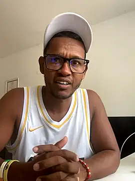 Snapshot of AndyCalifornia1 chatting on October 4, 2025, 4:08 pm AndyCalifornia1 online show from October 4, 2025, 4:08 pm