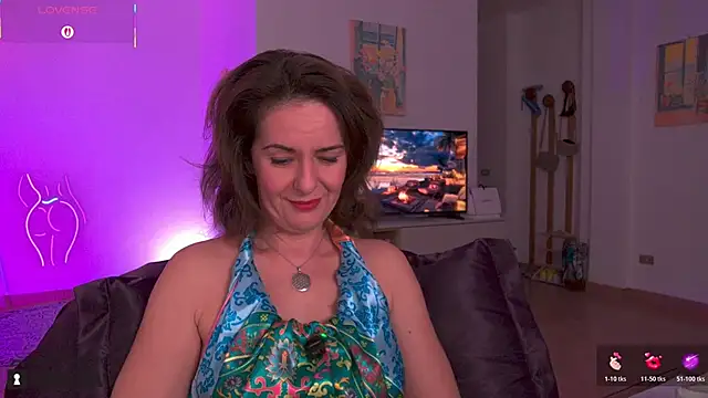 Witch in Silk online show from October 31, 2025, 8:27 pm