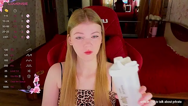 Jenny Skinner20 online show from April 11, 2026, 6:00 pm