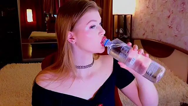 Jenny Skinner20 online show from November 10, 2025, 4:12 pm