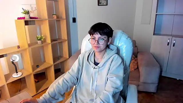 Nathaly ds online show from November 22, 2025, 7:40 am