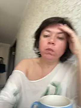 Kiravix online show from November 20, 2025, 7:53 am