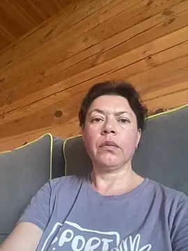 Kiravix online show from May 25, 2026, 11:42 am
