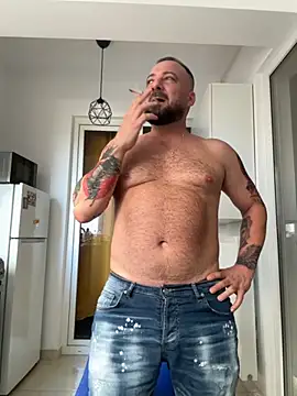 DavidMaros online show from September 16, 2025, 12:39 pm