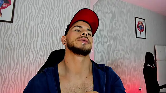 dylan jacobx online show from November 19, 2025, 2:33 am