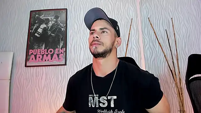 Snapshot of dylan_jacobx chatting on January 17, 2026, 3:43 am dylan jacobx online show from January 17, 2026, 3:43 am