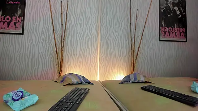 Snapshot of dylan_jacobx chatting on February 4, 2026, 8:20 am dylan jacobx online show from February 4, 2026, 8:20 am