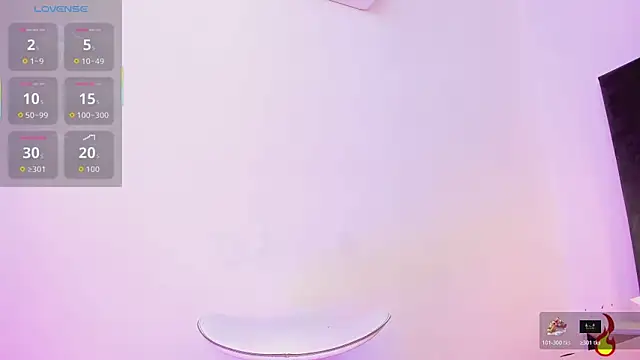 Snapshot of PaulinaGame chatting on October 22, 2025, 7:35 pm PaulinaGame online show from October 22, 2025, 7:35 pm