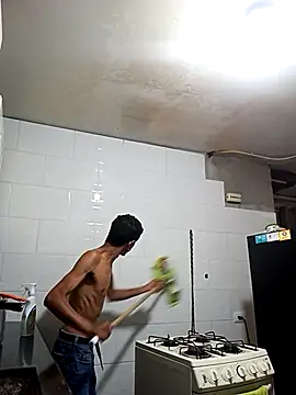 Bruno Hallss online show from December 2, 2025, 8:21 pm