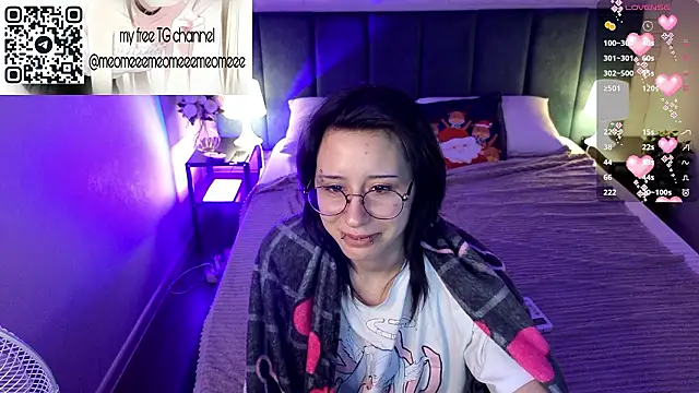 meomeee online show from February 8, 2026, 5:32 pm