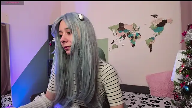 meomeee online show from December 14, 2025, 4:45 pm