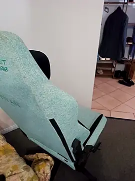 Snapshot of FailKitteh chatting on February 27, 2026, 1:28 am FailKitteh online show from February 27, 2026, 1:28 am